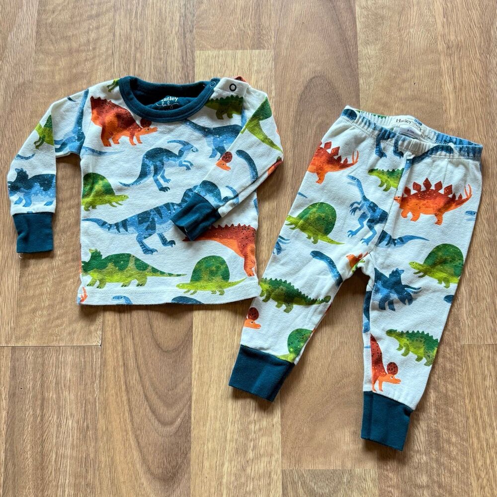 HATLEY BABY dinosaur infant Pajama set